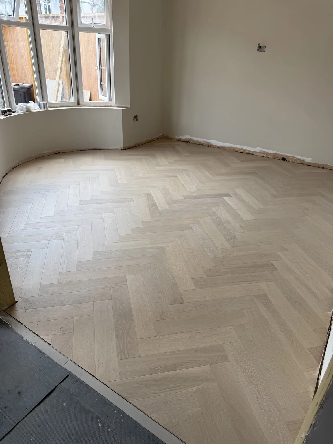Private house flooring over underfloor heating